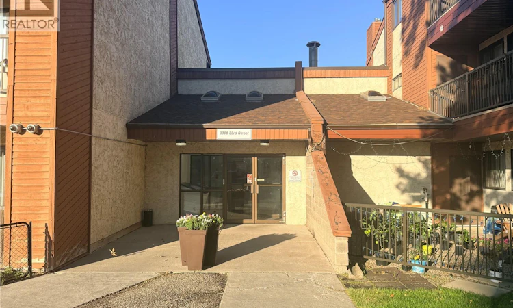 112-3308 33rd Street W