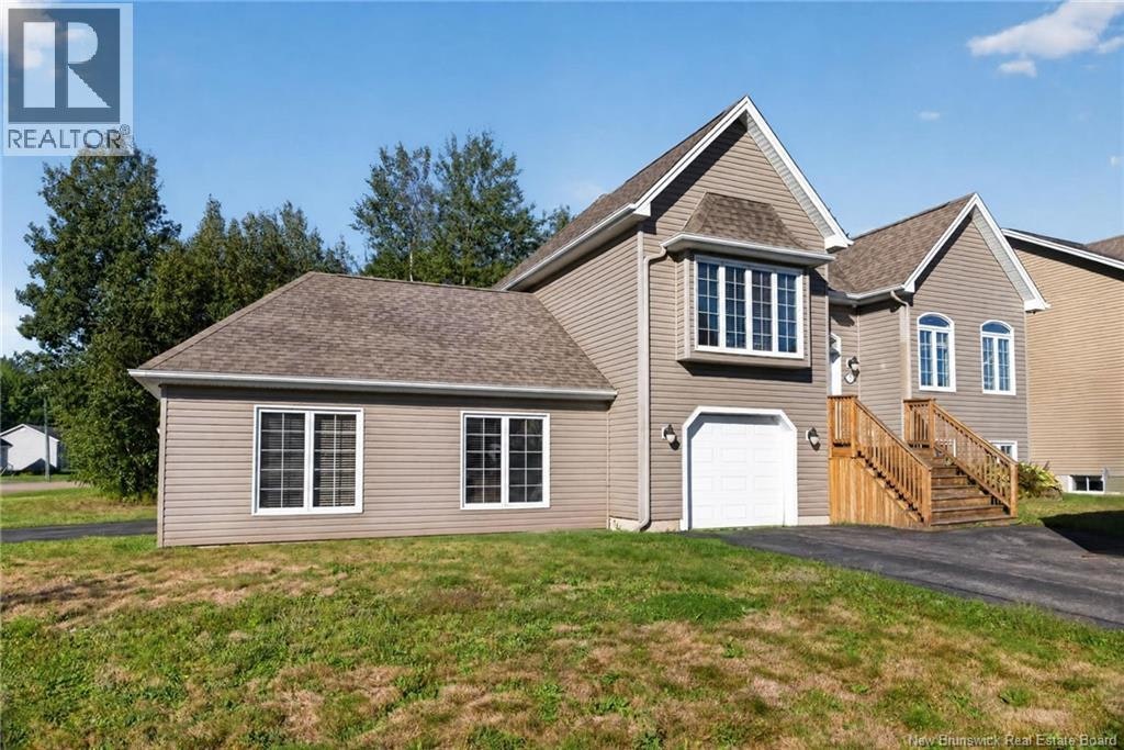 72 Bonaventure, Dieppe, NB, E1A 4S2