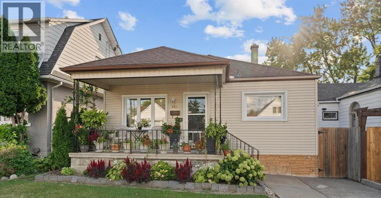 931 Lillian Avenue, Windsor, ON, N9A 1V4