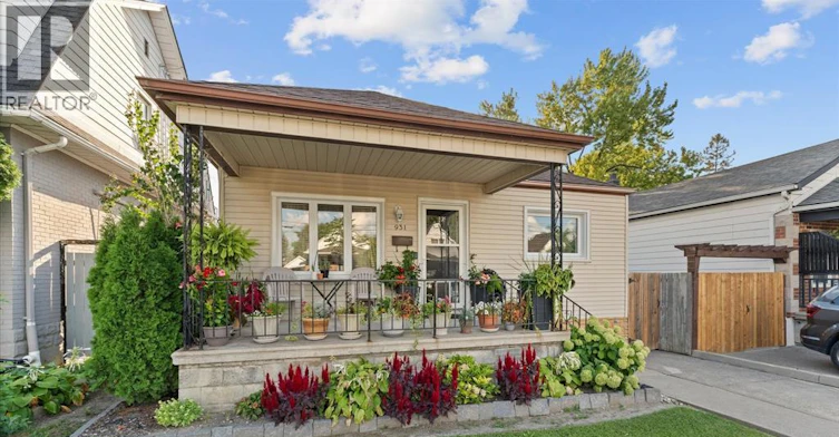 931 Lillian Avenue, Windsor, ON, N9A 1V4 - 2