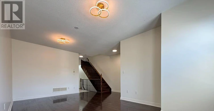 4-5710 Long Valley Road, Mississauga, ON, L5M 0M1 - 9