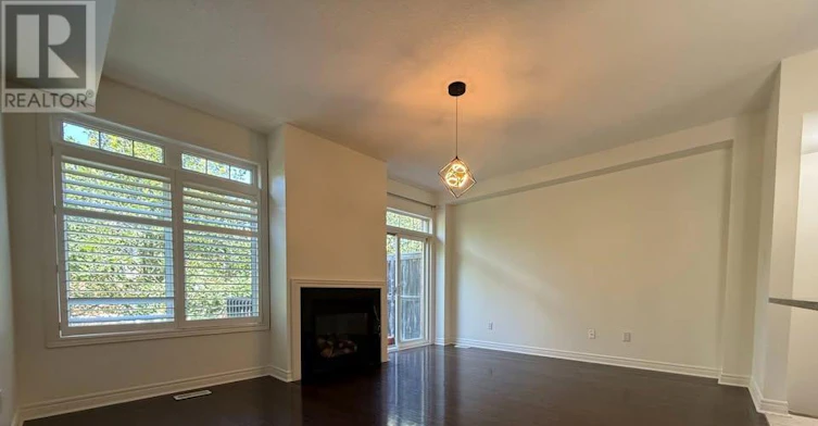4-5710 Long Valley Road, Mississauga, ON, L5M 0M1 - 5