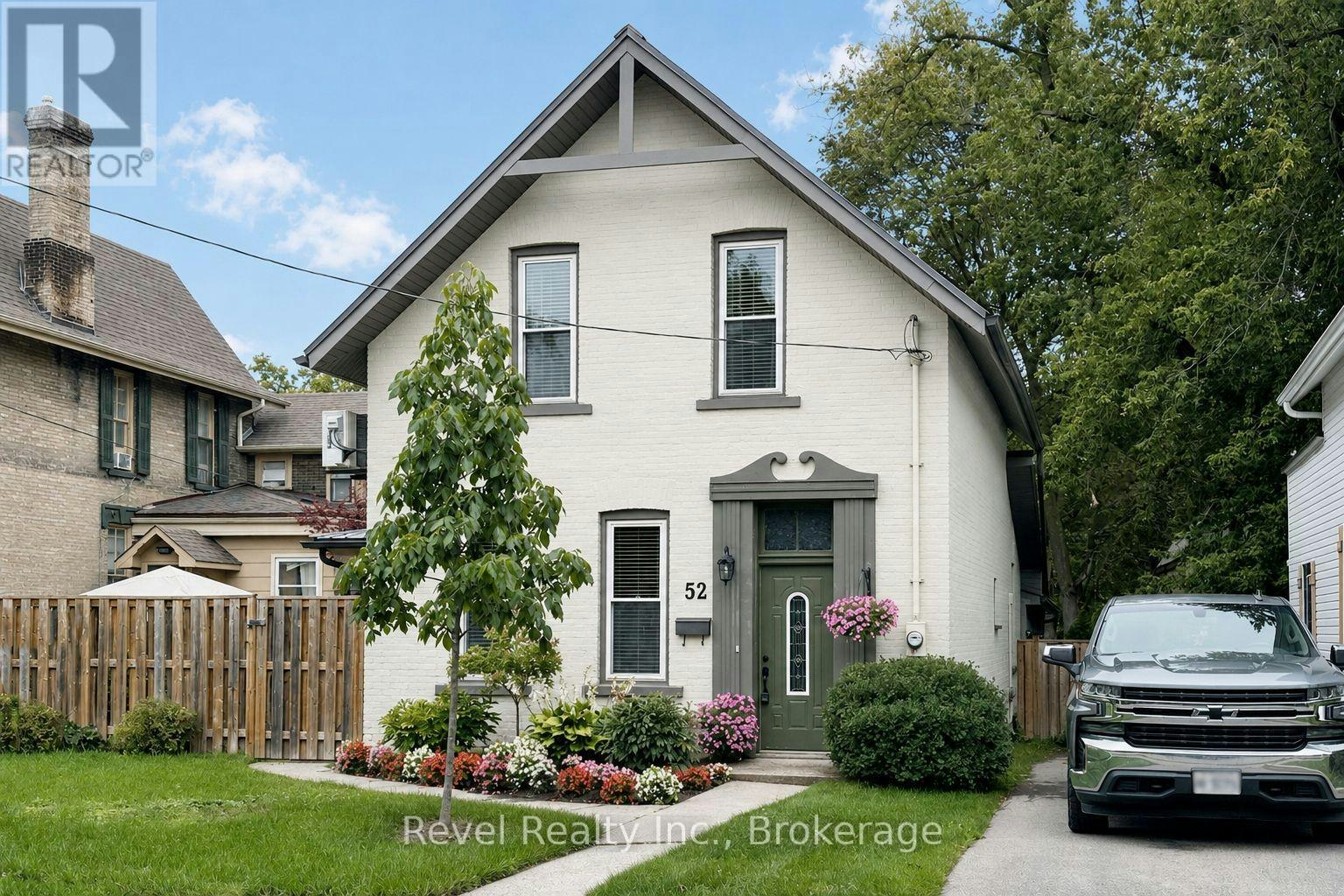 52 Cambridge Street N, Kawartha Lakes, ON, K9V 4C7