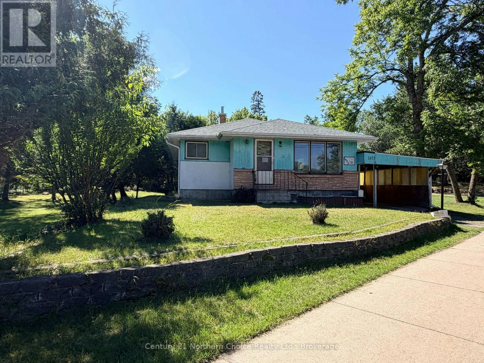 1433 Pine Portage Road, Kenora, ON, P9N 2K1
