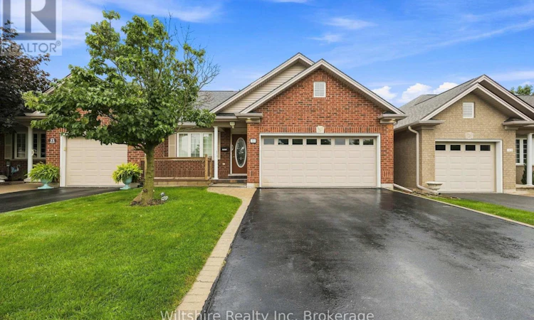 33 Fairs Crescent