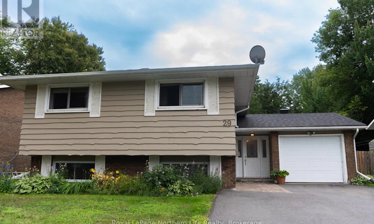 29 Shore Acres Boulevard