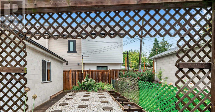 436 Oakwood Avenue, Toronto, ON, M6E 2W5 - 35