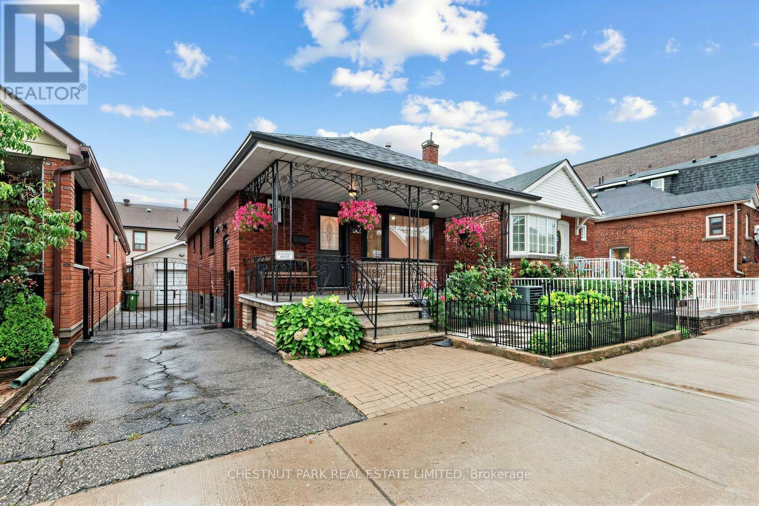 436 Oakwood Avenue, Toronto, ON, M6E 2W5