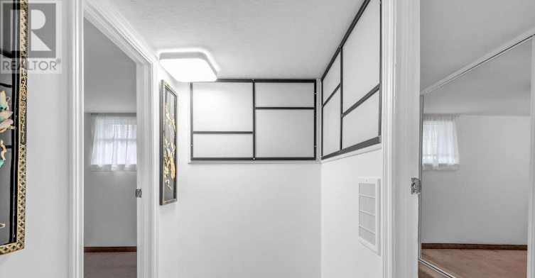 436 Oakwood Avenue, Toronto, ON, M6E 2W5 - 27
