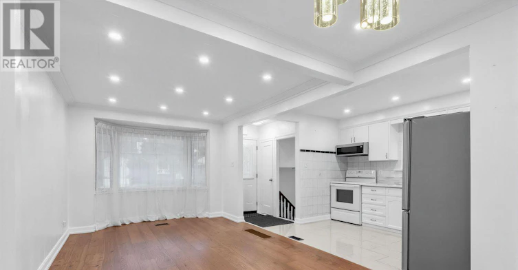 436 Oakwood Avenue, Toronto, ON, M6E 2W5 - 17