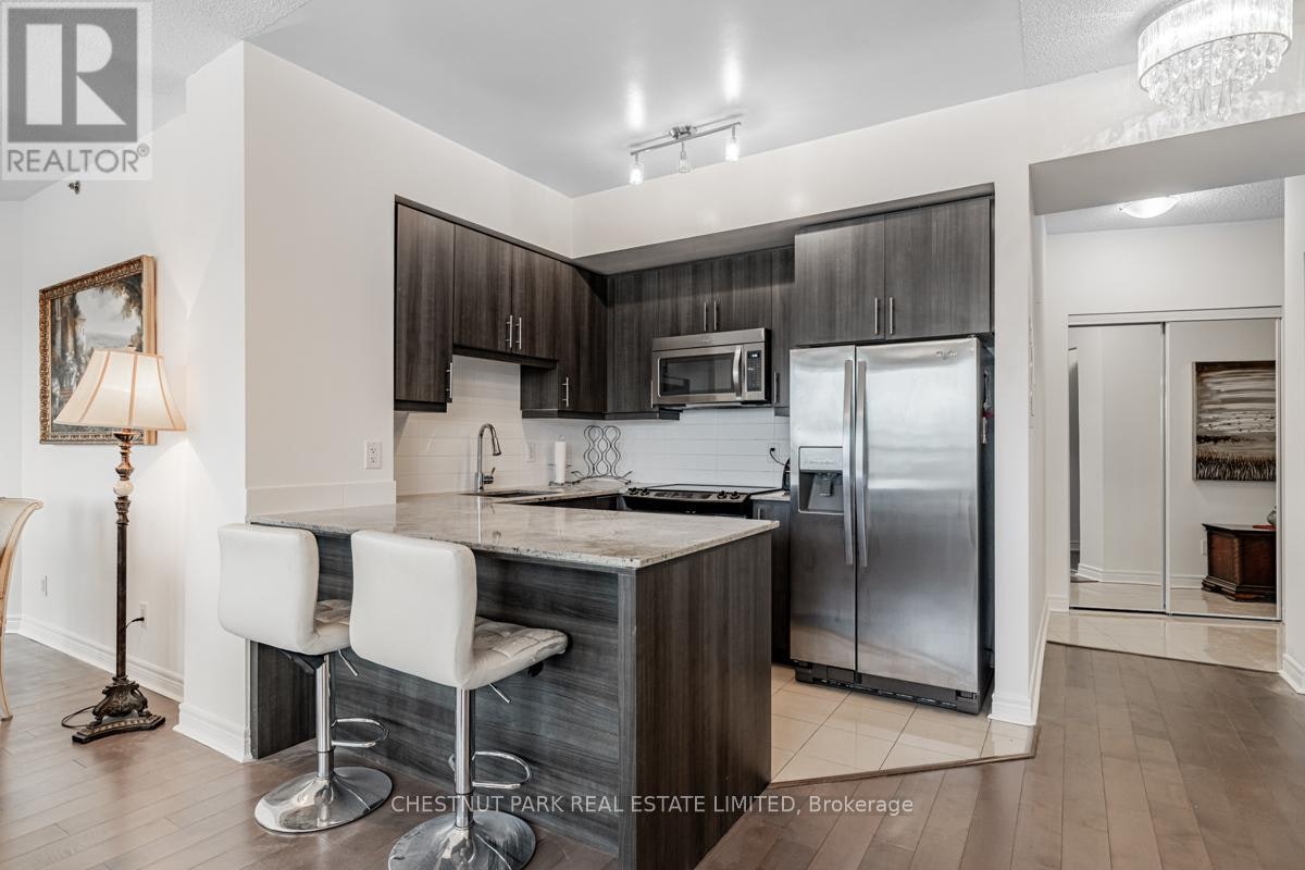 816-2756 Old Leslie Street, Toronto, ON, M2K 0E2 - 3