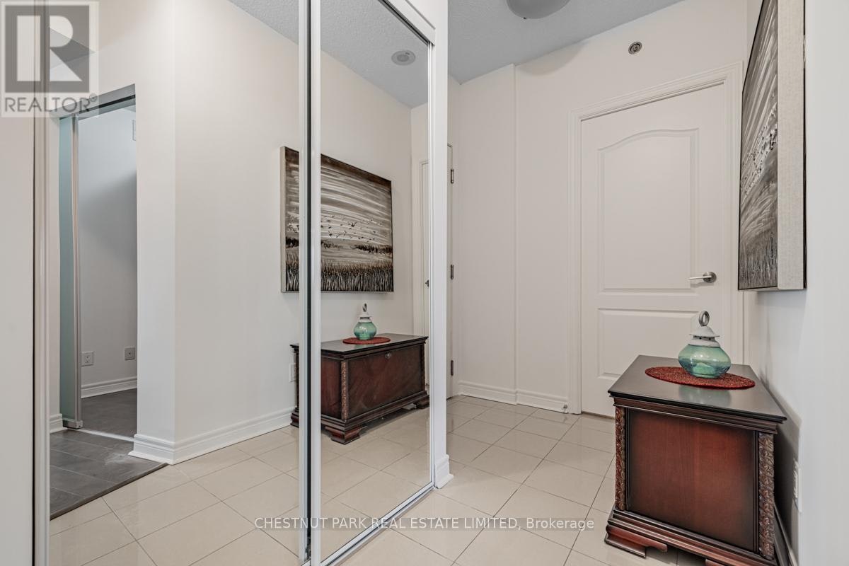 816-2756 Old Leslie Street, Toronto, ON, M2K 0E2 - 2