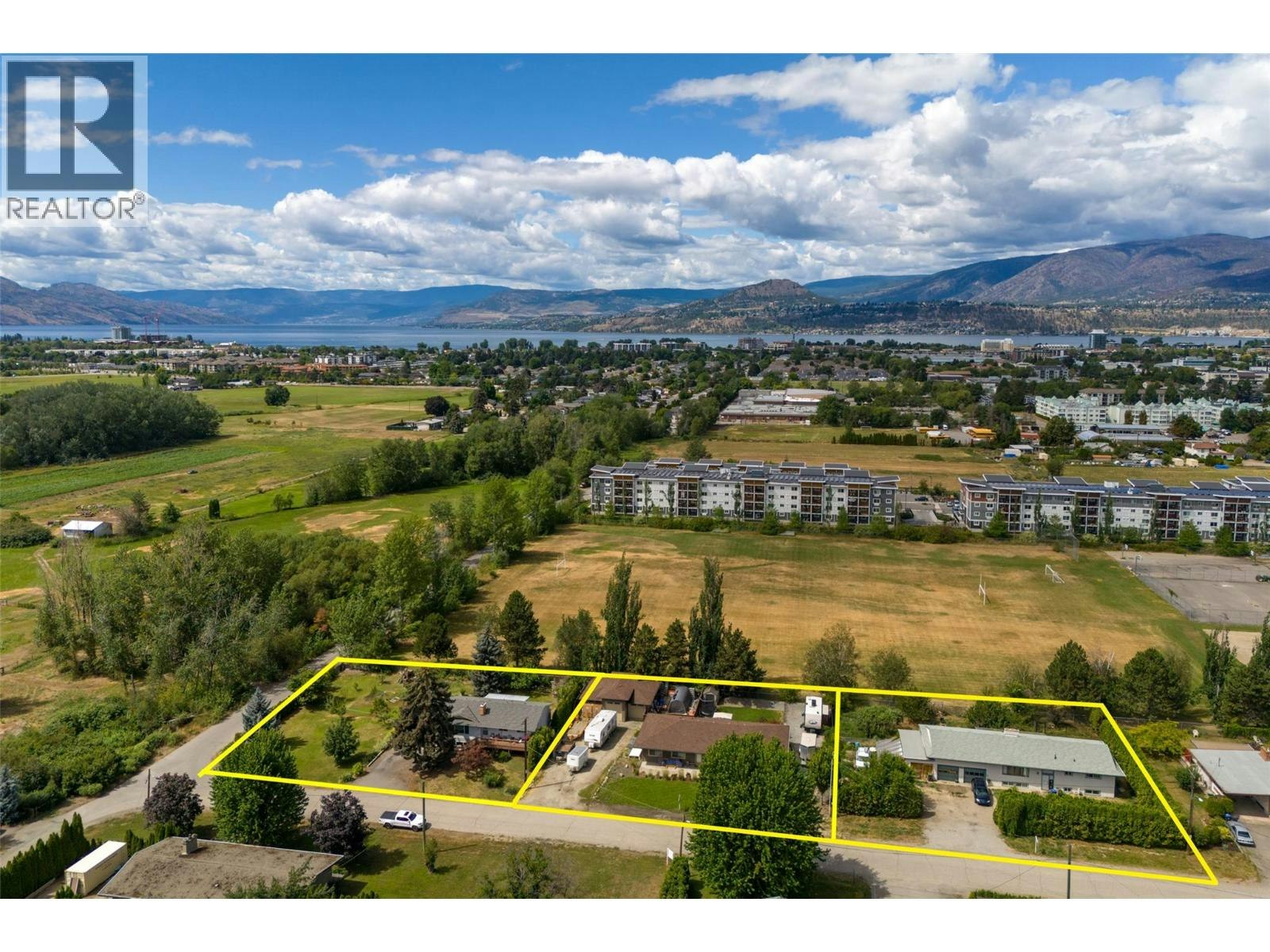3260 St. Amand Road, Kelowna, BC, V1W 3P1