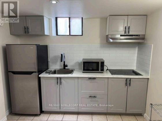 BASEMENT-131 Redwater Drive, Toronto, ON, M9W 2A3 - 2