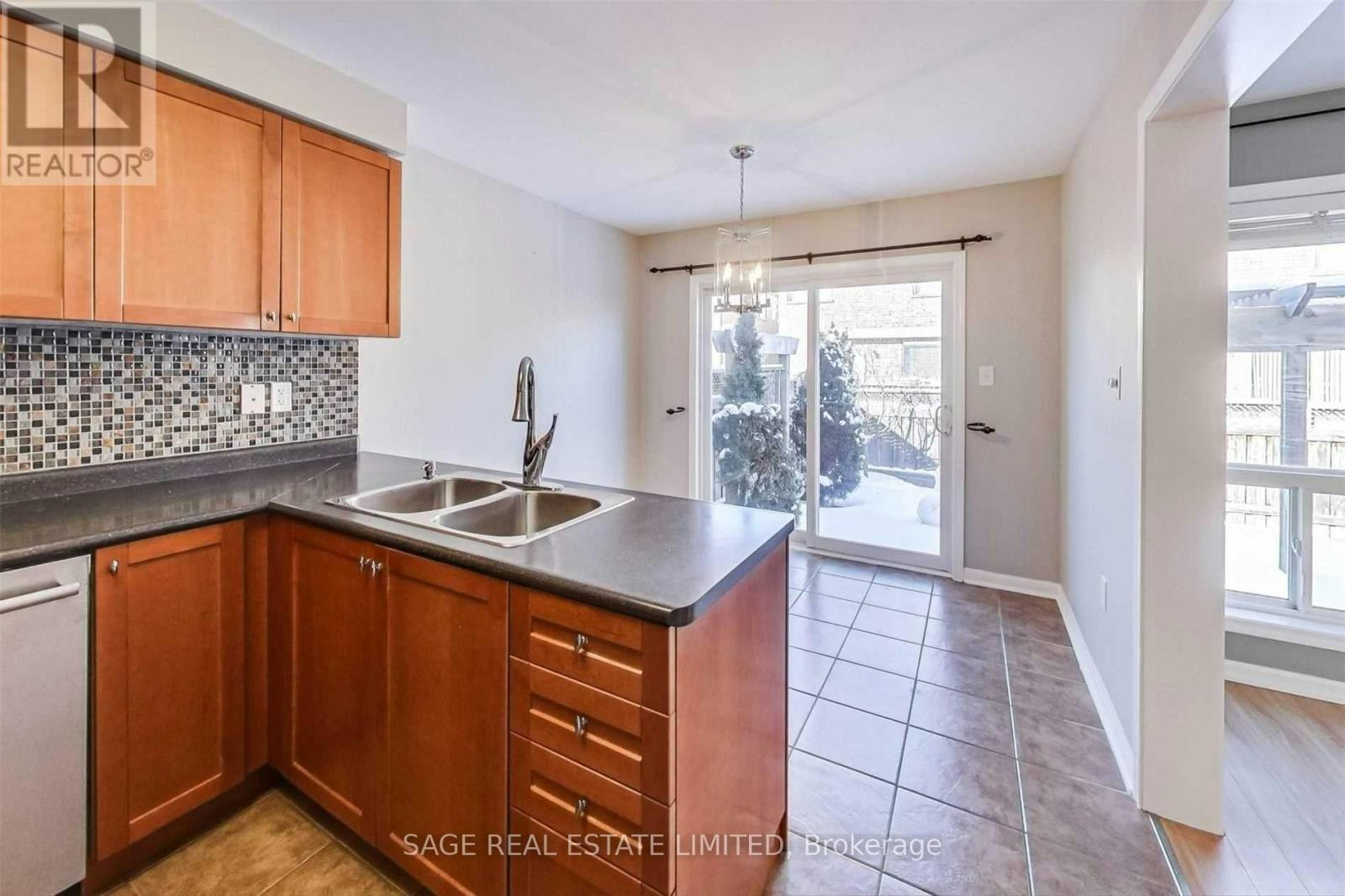 1131 Barr Crescent, Milton, ON, L9T 6X8 - 8
