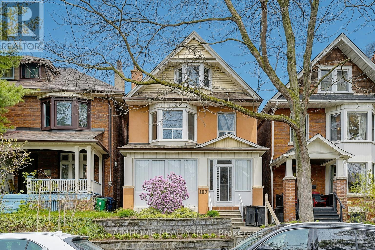 107 Glendale Avenue, Toronto, ON, M6R 2T3