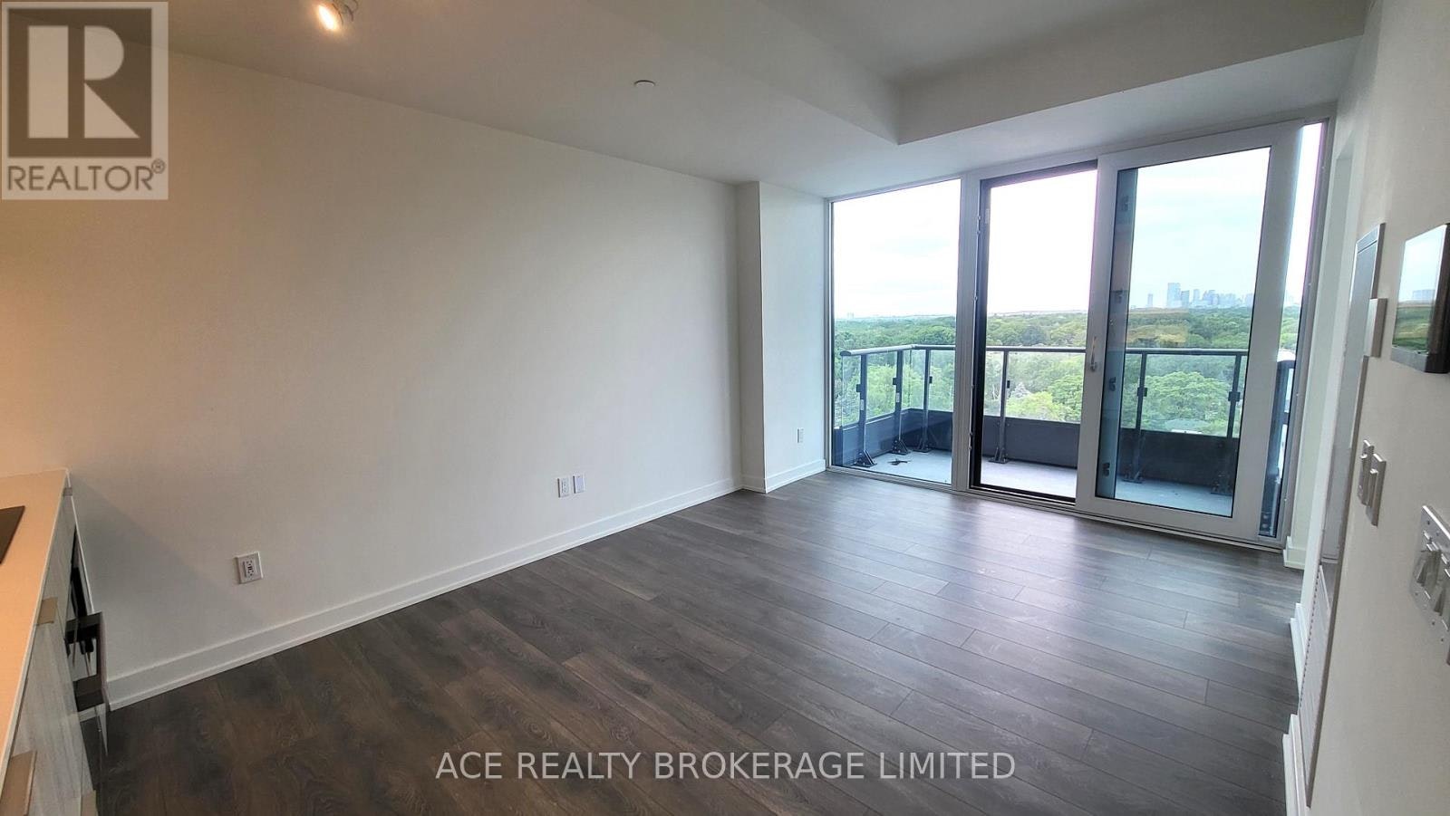 1116-28 Ann Street, Mississauga, ON, L5G 3G1 - 3