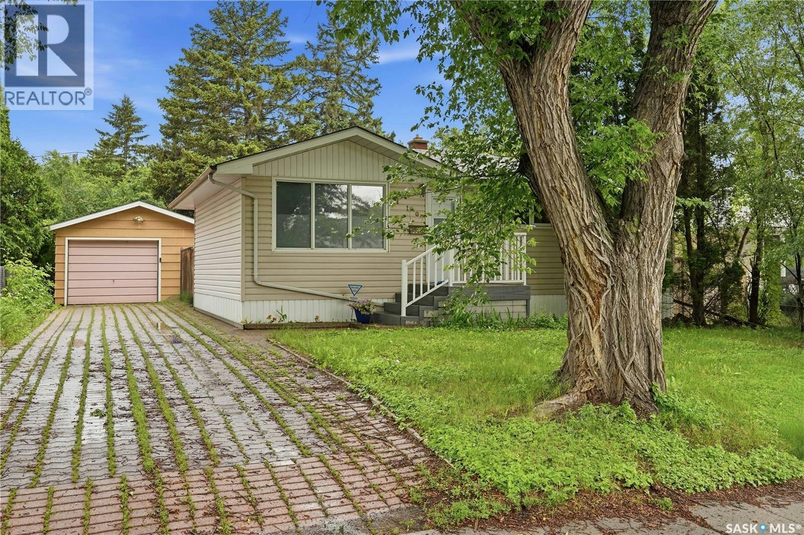 110 Mccannel Street, Regina, SK, S4R 3V1