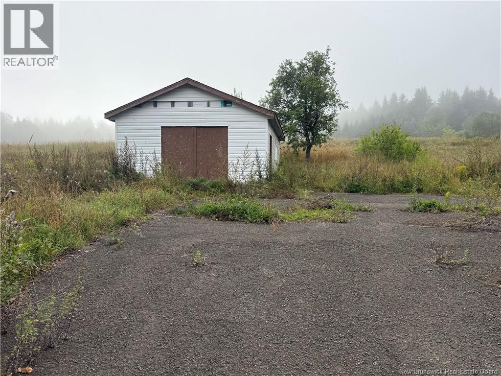 9 Mcabbie Bye Road, Balmoral, NB, E8E 1K9