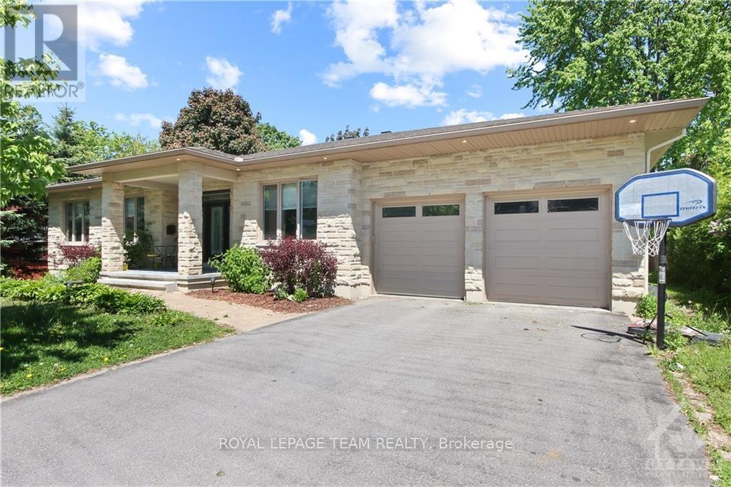 159 Roger Road, Ottawa, ON, K1H 5C7 - 2