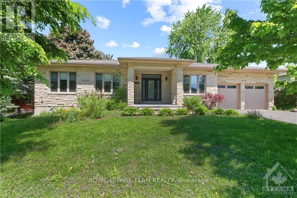 159 Roger Road, Ottawa, ON, K1H 5C7