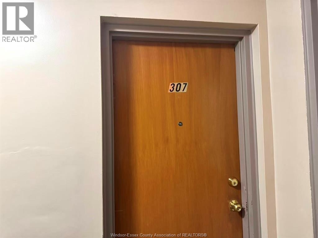 307-6530 Wyandotte Street East, Windsor, ON, N8S 1P2 - 2