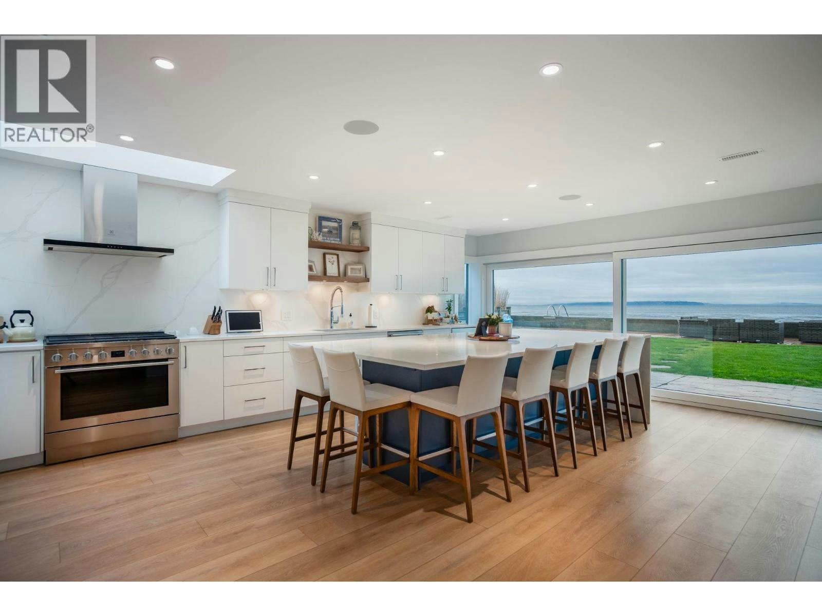 1584 Beach Grove Road, Delta, BC, V4L 1N6