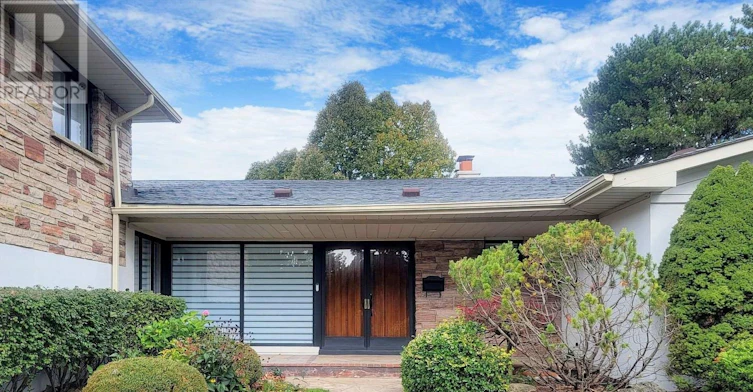 83 Fairway Heights Drive, Markham, ON, L3T 3A7 - 2