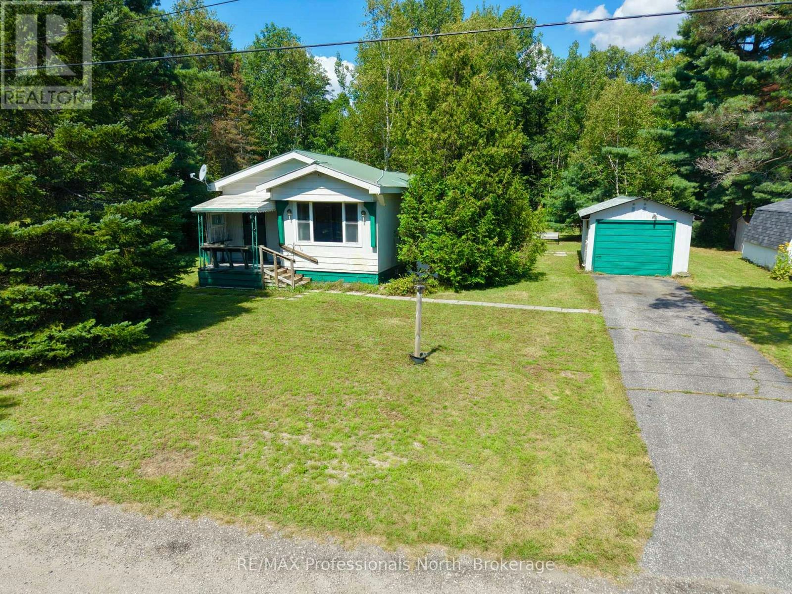 1053 Seventh Lane, Minden Hills, ON, K0M 2K0