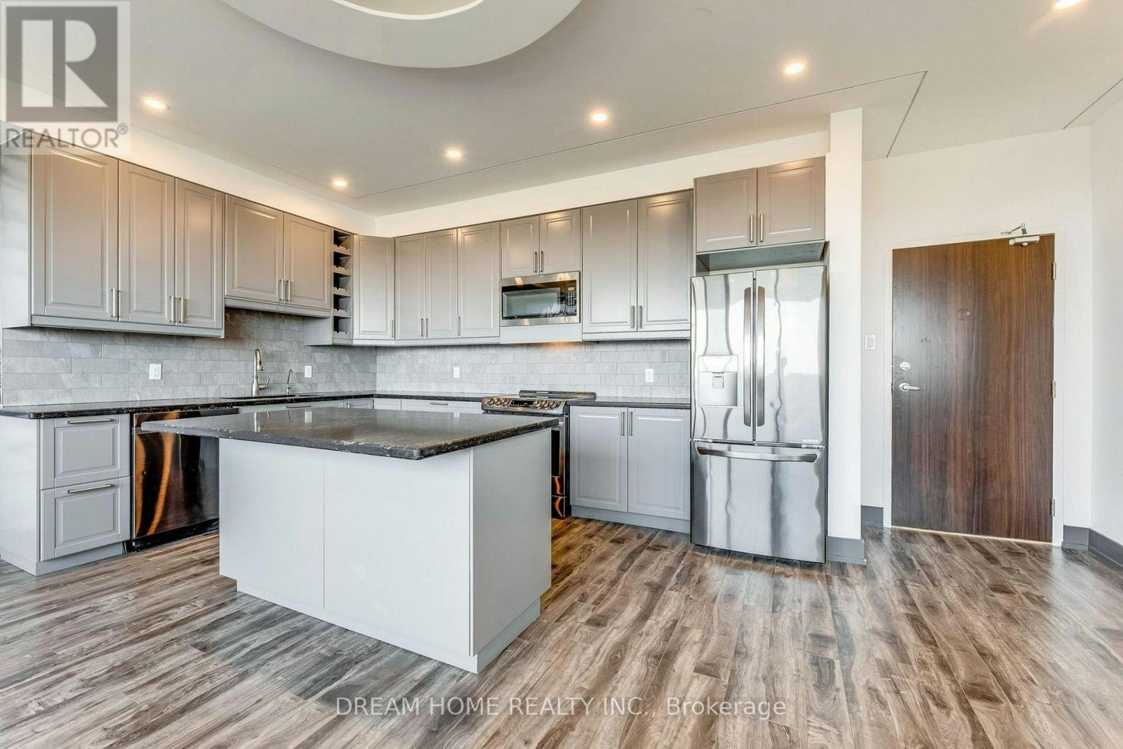 1010-2301 Derry Road W, Mississauga, ON, L5N 2R4