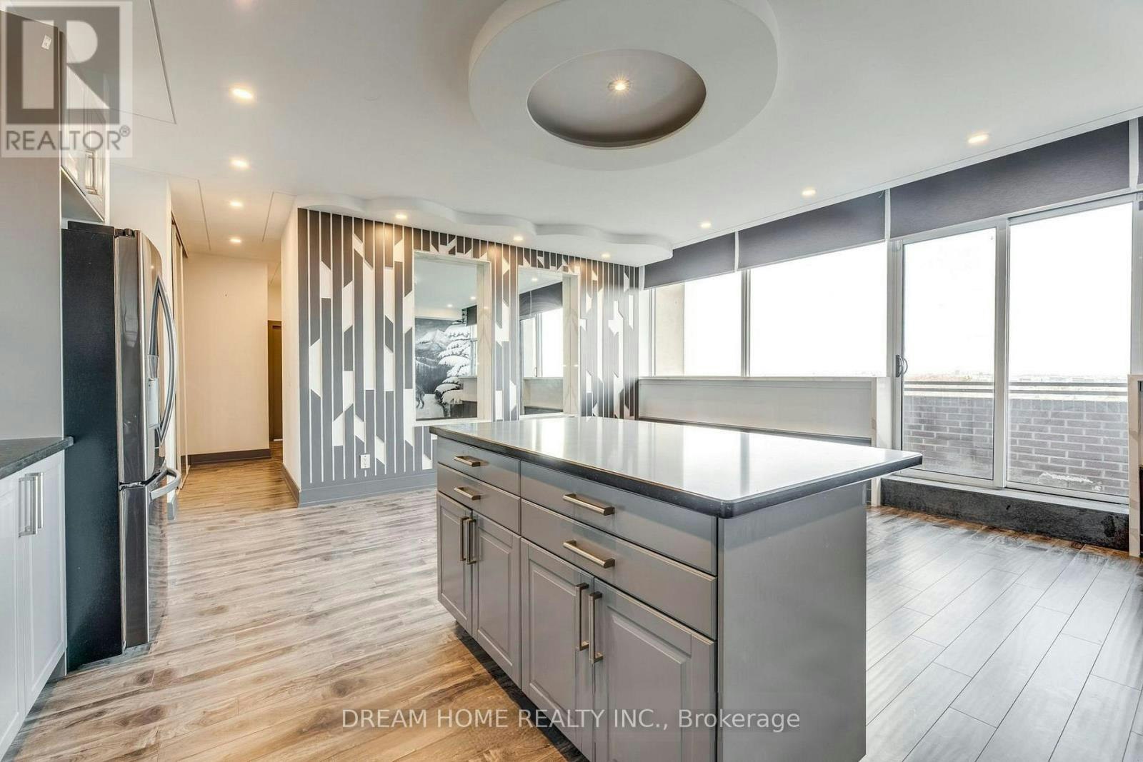 1010-2301 Derry Road W, Mississauga, ON, L5N 2R4 - 3