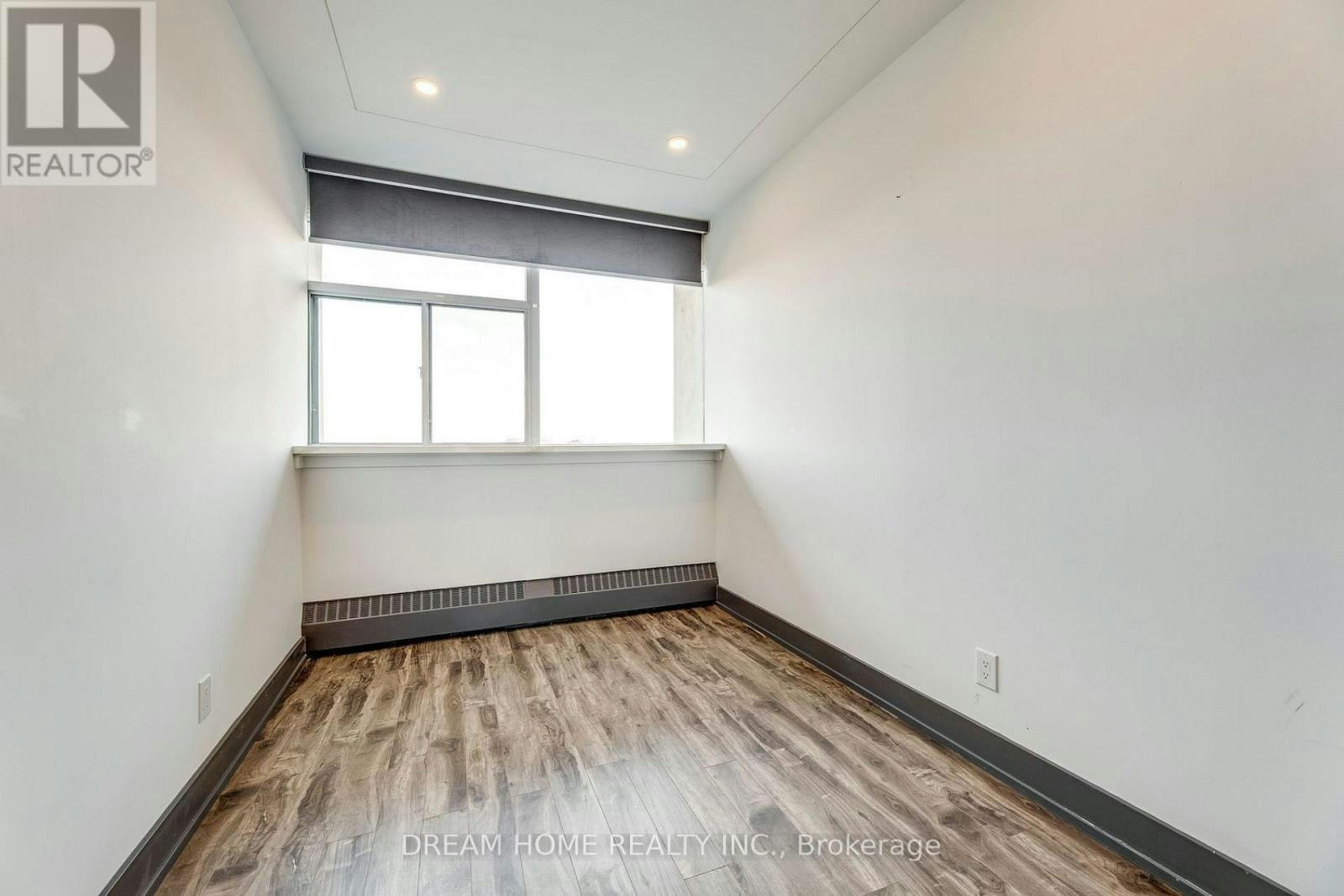 1010-2301 Derry Road W, Mississauga, ON, L5N 2R4 - 8