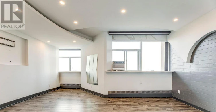1010-2301 Derry Road W, Mississauga, ON, L5N 2R4 - 4