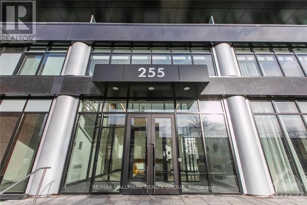 905-255 Bay Street, Ottawa, ON, K1R 0C5