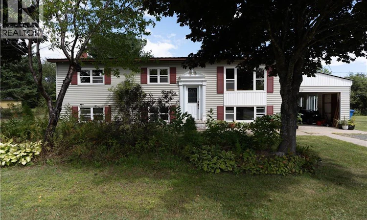 14 Rockcliff Boulevard
