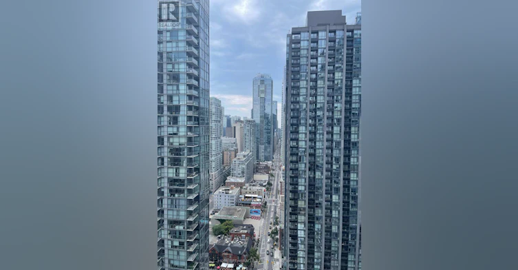 3528-28 Widmer Street, Toronto, ON, M5V 2E7 - 2