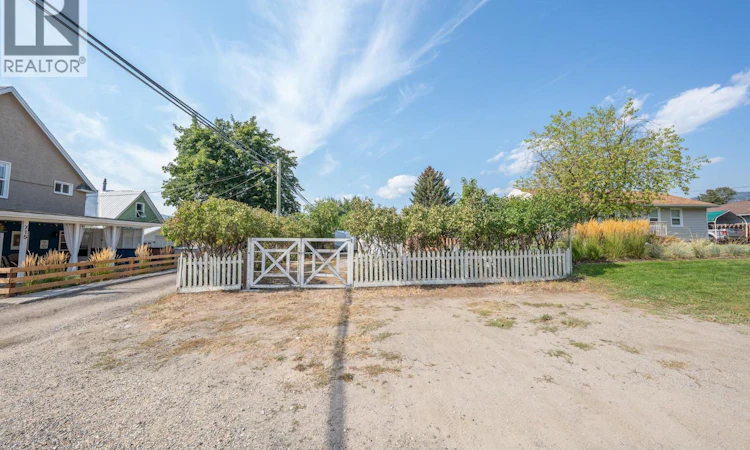 Lot-30 7th Street