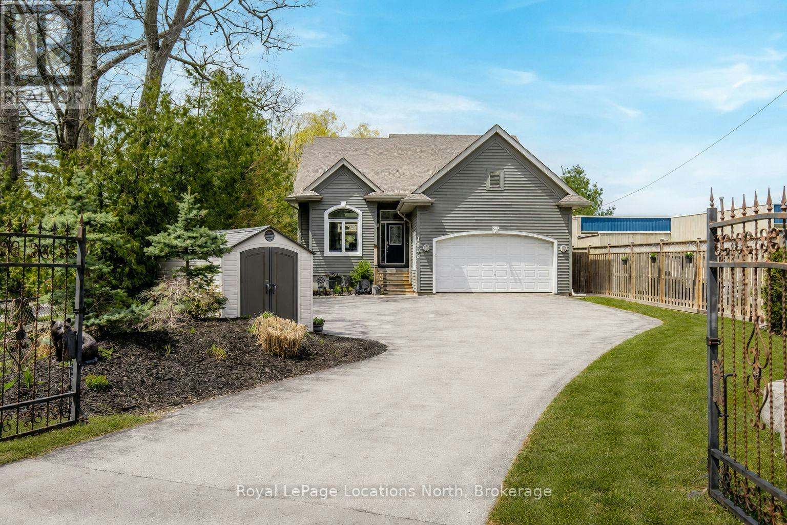 1094 River Road W, Wasaga Beach, ON, L9Z 2W7