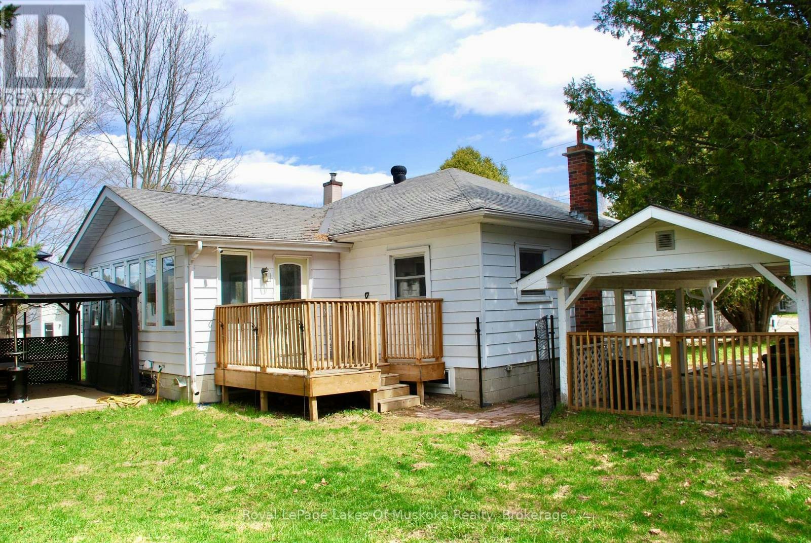 30 Kitchen Road S, Huntsville, ON, P1H 1Y3