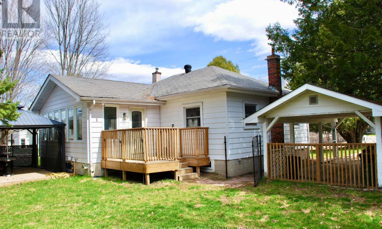 30 Kitchen Road S