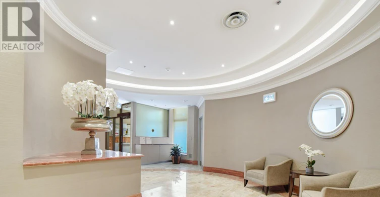 305-935 Royal York Road, Toronto, ON, M8Y 4H1 - 2