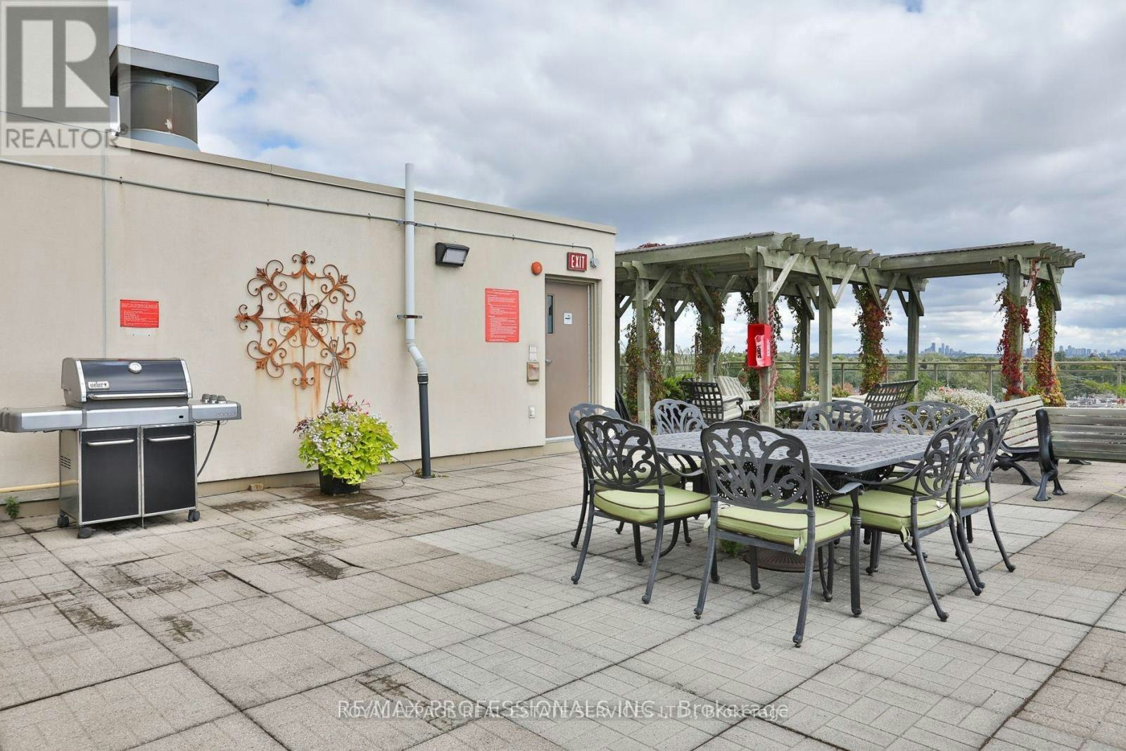 305-935 Royal York Road, Toronto, ON, M8Y 4H1 - 14