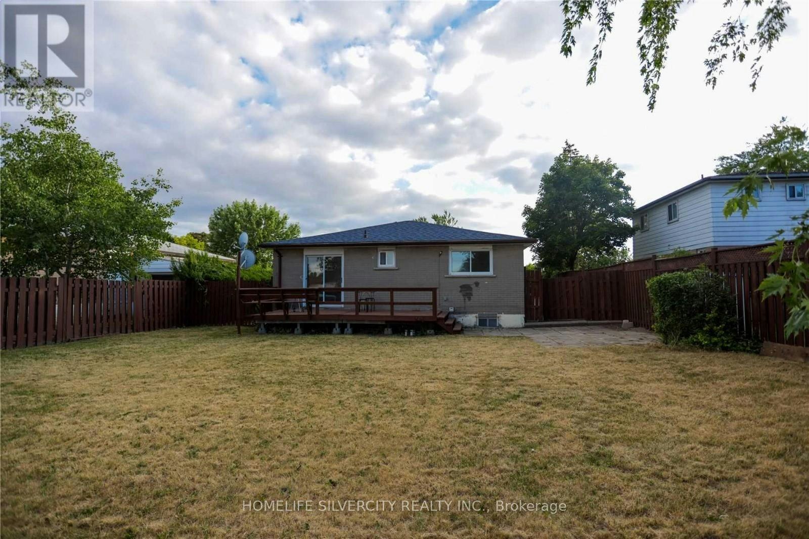 169 Folkstone Crescent, Brampton, ON, L6T 3M9 - 11
