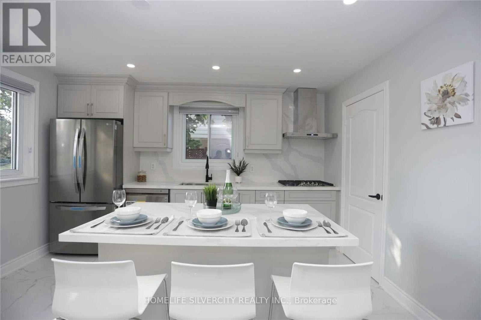 169 Folkstone Crescent, Brampton, ON, L6T 3M9 - 2