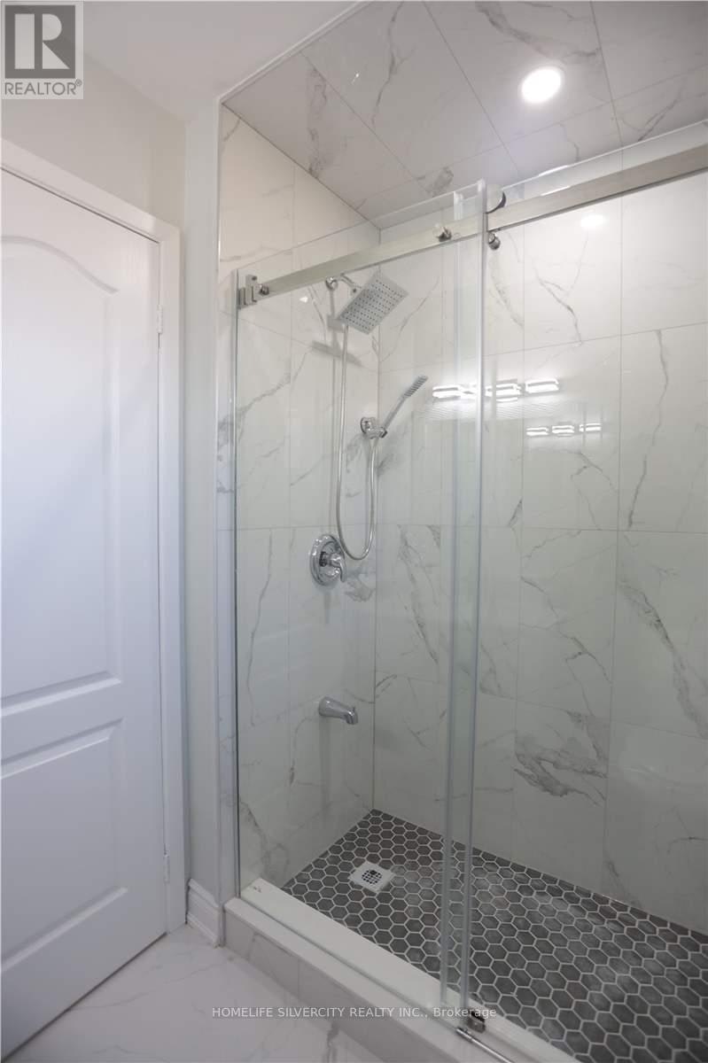 169 Folkstone Crescent, Brampton, ON, L6T 3M9 - 8