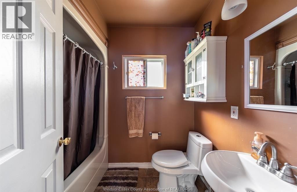 8691 Darlington, Windsor, ON, N8S 4M5 - 9
