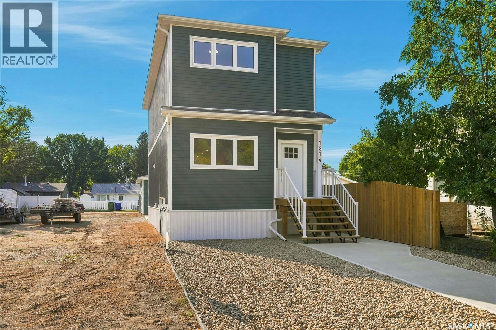 1314 Connaught Avenue, Moose Jaw, SK, S6H 7H6
