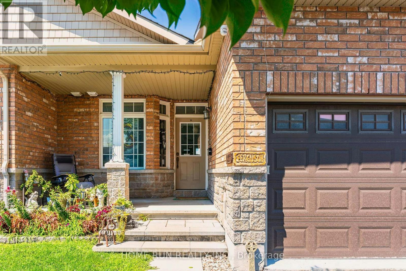902 Burwash Landing Bay, Ottawa, ON, K2W 0C8 - 4