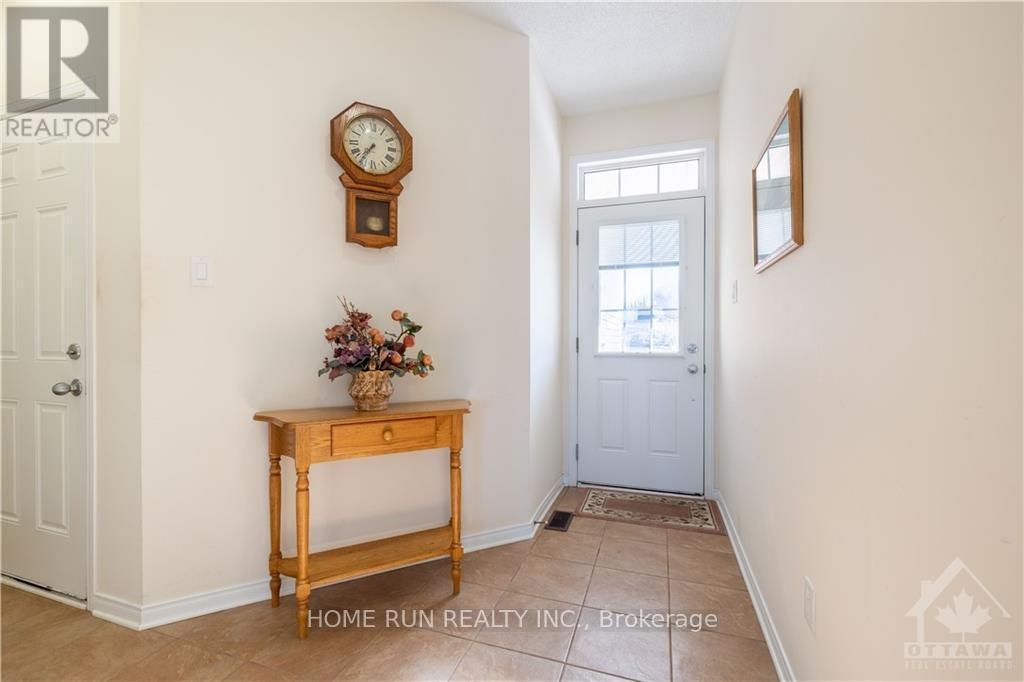 902 Burwash Landing Bay, Ottawa, ON, K2W 0C8 - 6
