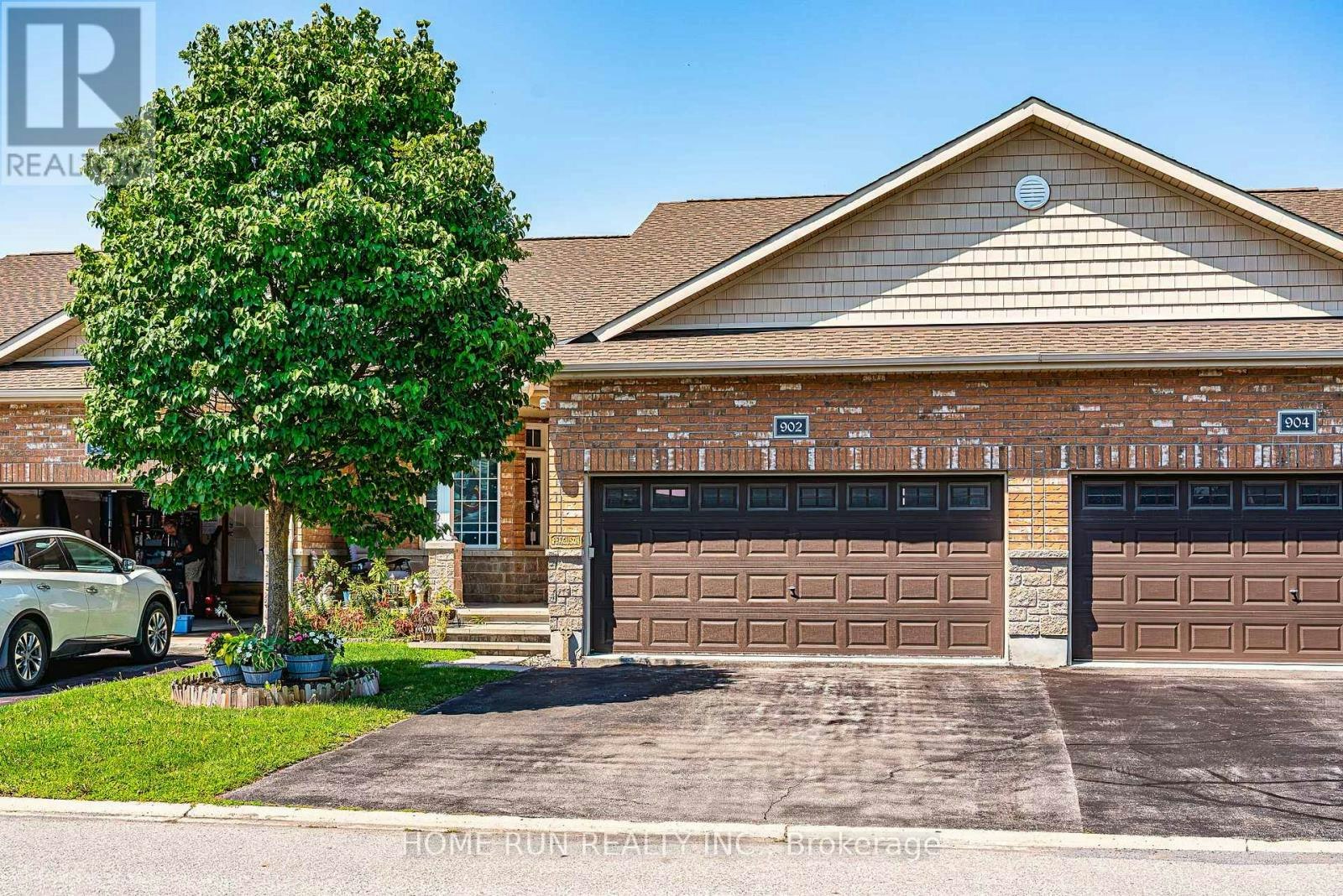 902 Burwash Landing Bay, Ottawa, ON, K2W 0C8
